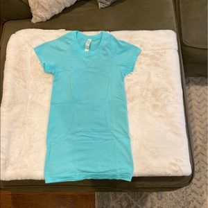 Lululemon swiftly tech short sleeve